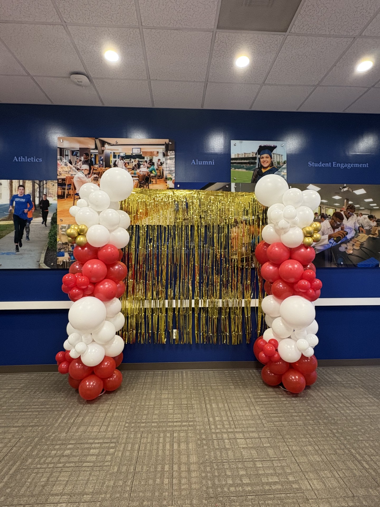 Red, White & Gold Column Pair